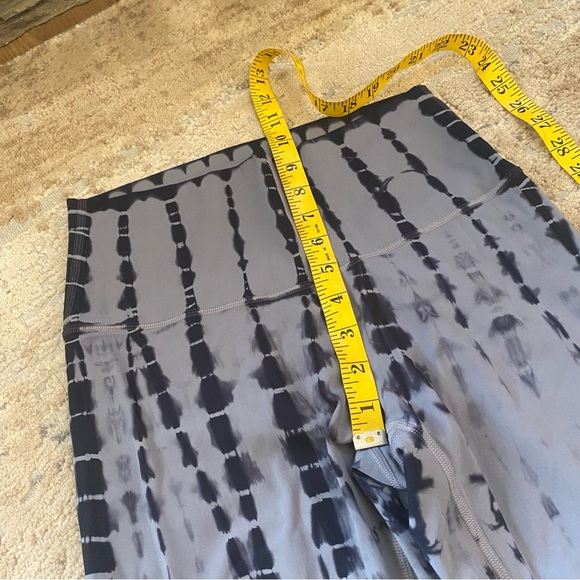lululemon Wunder Under High rise Vert Shabori Tie Dye Tights Leggings Yoga: 6 - Picture 5 of 10